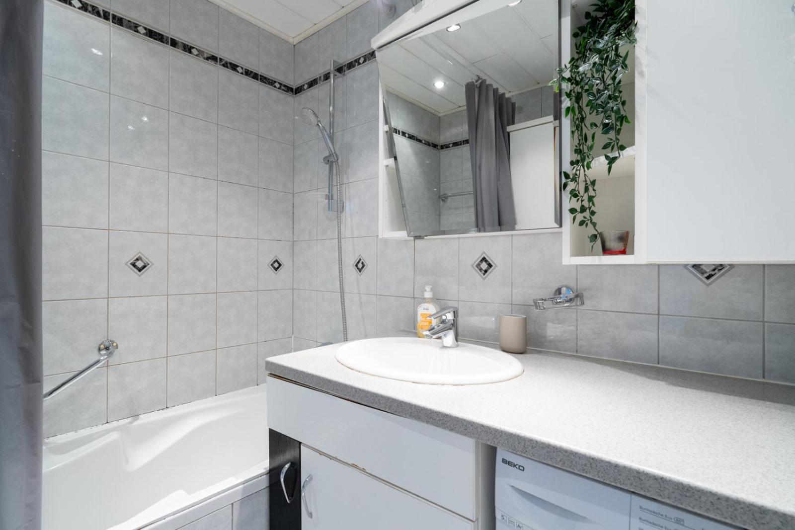 Two Bedrooms - 85 Squaremeters - 4 Min To U6 Dresdner Str Wien Exterior foto