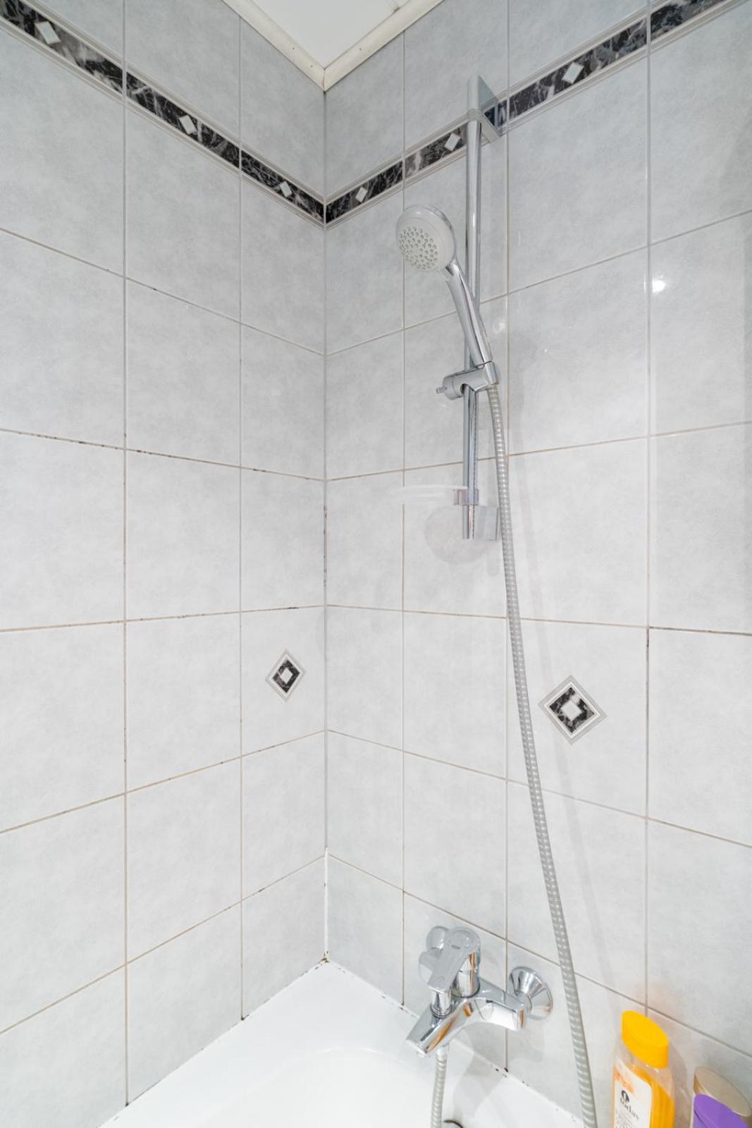 Two Bedrooms - 85 Squaremeters - 4 Min To U6 Dresdner Str Wien Exterior foto