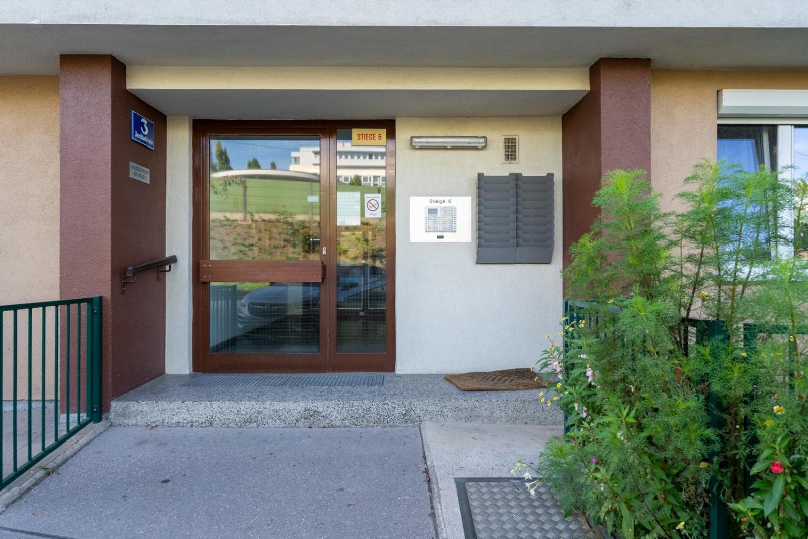 Two Bedrooms - 85 Squaremeters - 4 Min To U6 Dresdner Str Wien Exterior foto