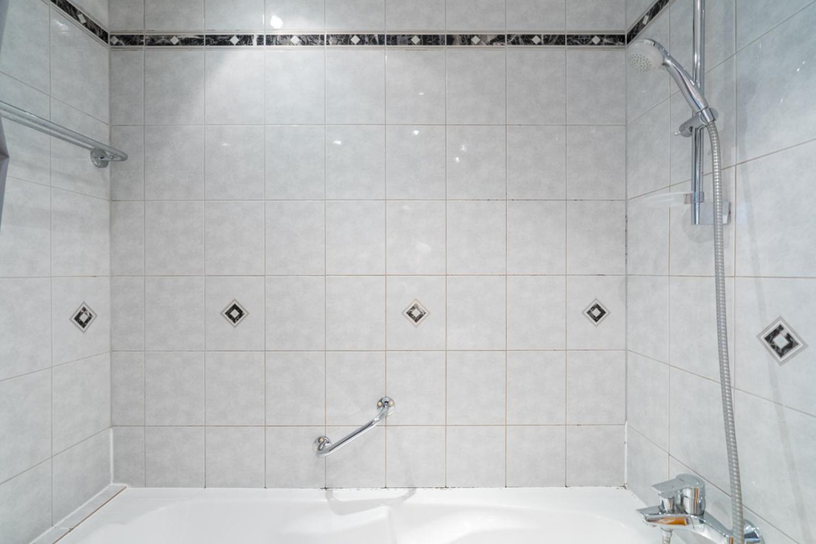 Two Bedrooms - 85 Squaremeters - 4 Min To U6 Dresdner Str Wien Exterior foto