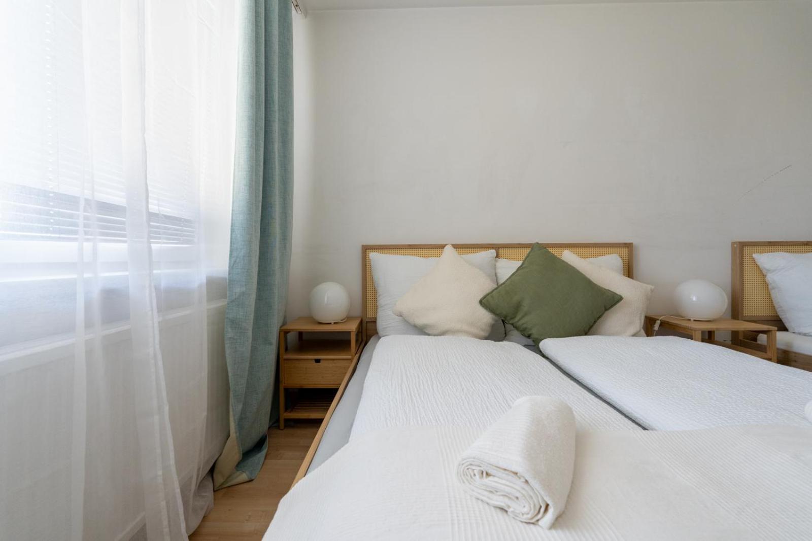 Two Bedrooms - 85 Squaremeters - 4 Min To U6 Dresdner Str Wien Exterior foto
