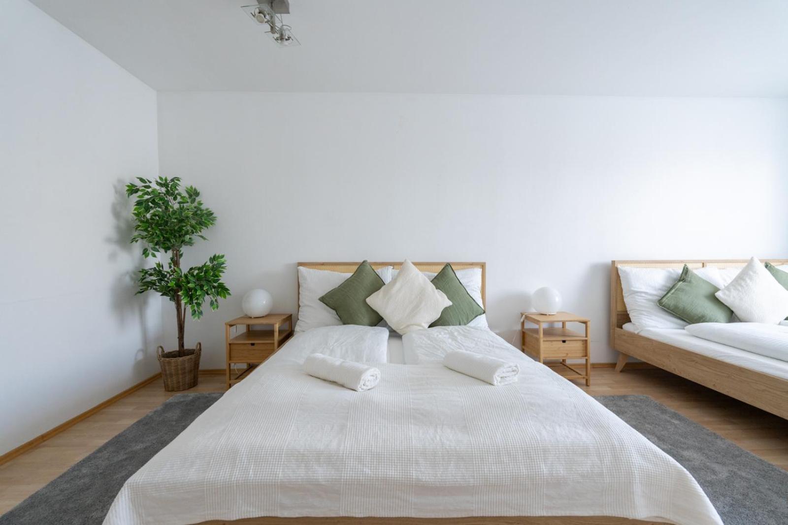 Two Bedrooms - 85 Squaremeters - 4 Min To U6 Dresdner Str Wien Exterior foto